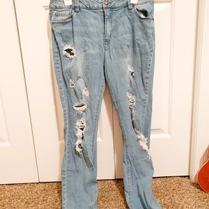 High waisted ripped jeans